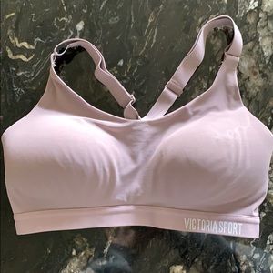 Victoria’s Secret Lightweight Sports Bra in Mauve